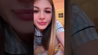 The Beautiful Single Mom Is Ready To Weave Christmas Hopes Looking For A Sincere New Dad