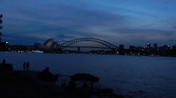 Nikon s9900 zoom test - Moon & Sydney Harbour Bridge