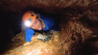 Exploring the Depths: First-Time Caving Adventure at Jenolan Caves's Plughole