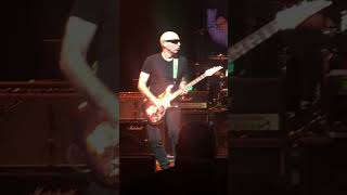 Joe Satriani Plays Jimi Hendrix Crosstown Traffic