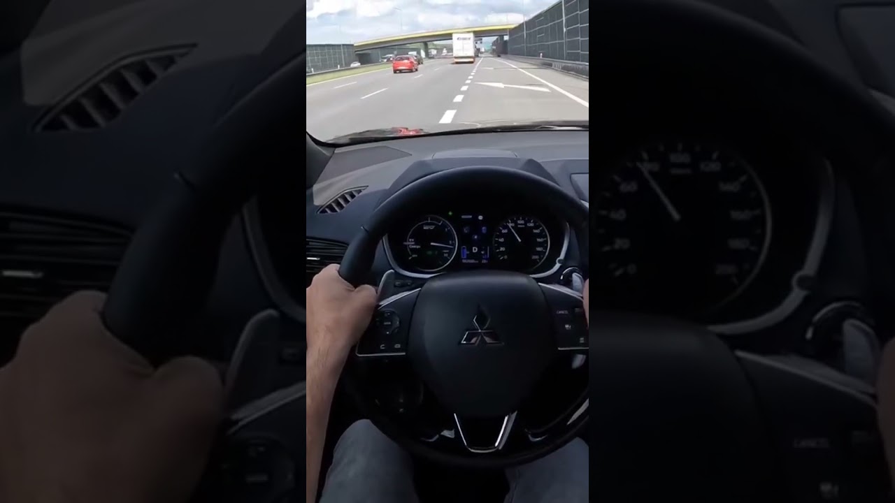 Mitsubishi Eclipse Cross SUV PHEV 2.4 188HP Acceleration