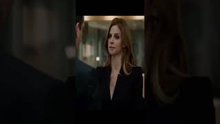 Donna le confiesa a Harvey que abofeteo a Hardman