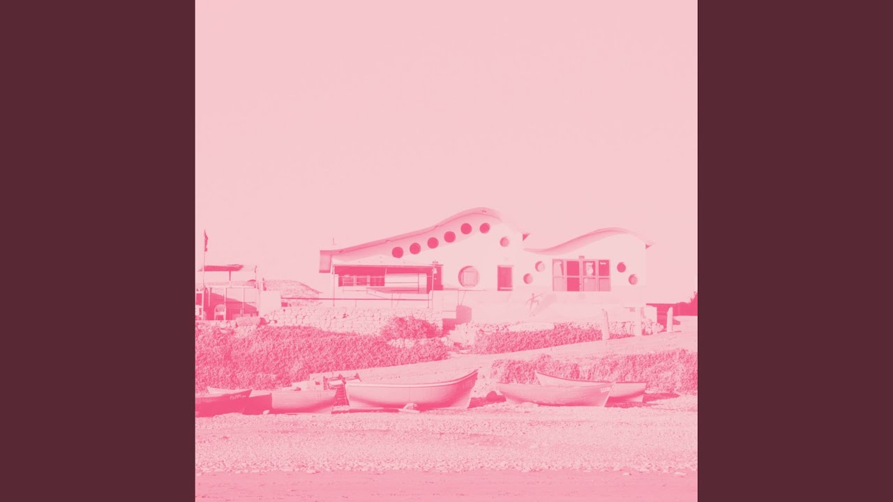 Simple Ambience for Beach Trips