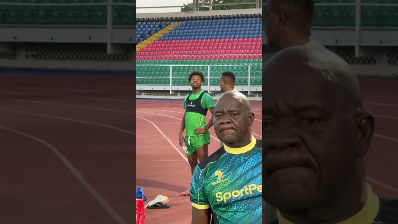 KIKAO CHA ALLY KAMWE NA MUDATHIR  YAHYA KABLA YA KUWAVAA AZAM FC