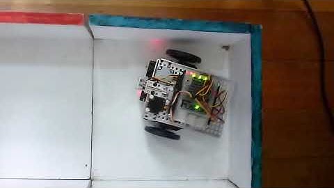 How To Make A Fusion Robot Go Around a Hippodrome using Two Optical Distance Sensors & Blockly