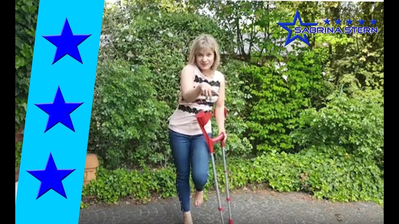 Follow THE one on clogs - DIE mit den Clogs! - YouTube