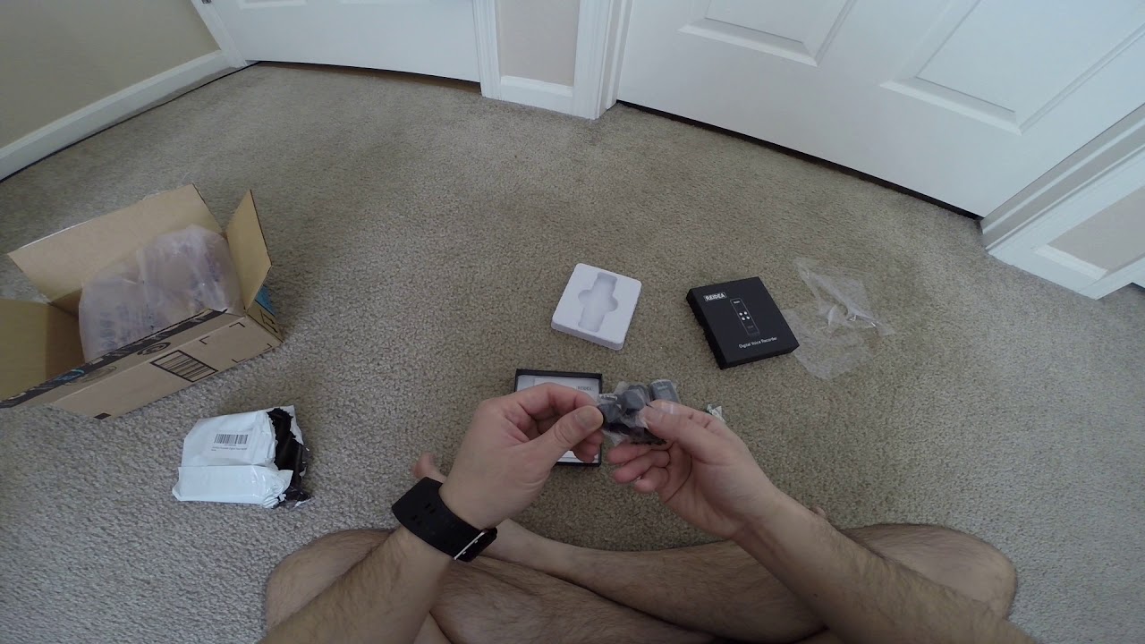Unboxing REIDEA 8GB Digital Voice Activated Recorder with One Step Noise Reduction & T Mark Function