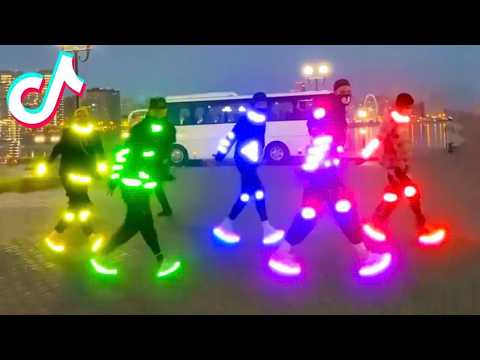 Шаффл Баттл 😎🔥 WHO WIN 🏆 LITTLE KIDS BATTLE !! 😱 TUZELITY DANCE 2026 #40