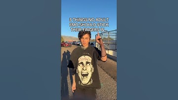 3 THINGS ADULT EMO ARTISTS SHOULD NOT STICK THEIR FINGERS IN🤮🤢 #emo #goth #alternative #tx2 #rock