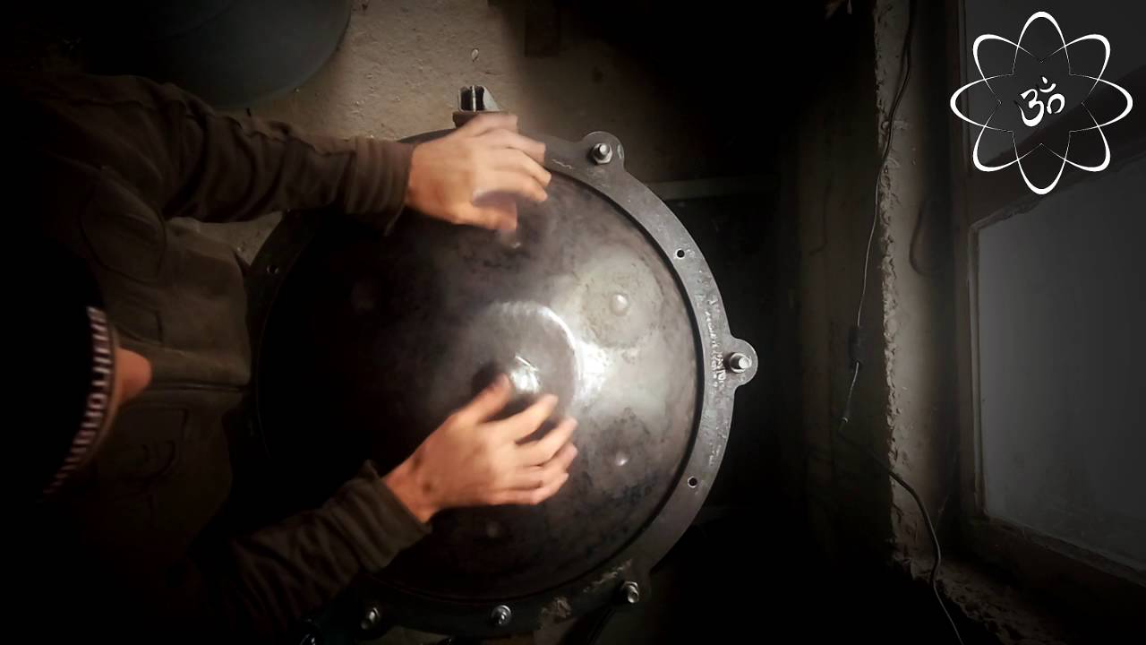 Atom Handpan D,F,A,Bb,D,E,F