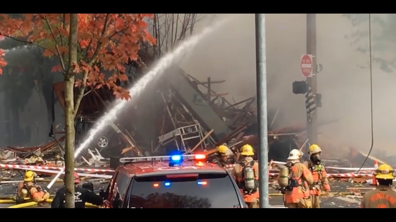 Massive 4Alarm Gas Explosion Levels 3Story Building NW 23rd in