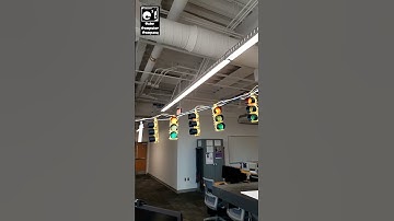 3D Printed Traffic Lights controlled by an Arduino!