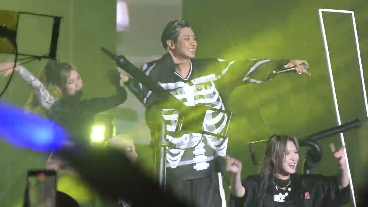 [Fancam] 231021 Park Chan Yeol 'Rodeo Station' @ Wow K Music Festival in Viet Nam