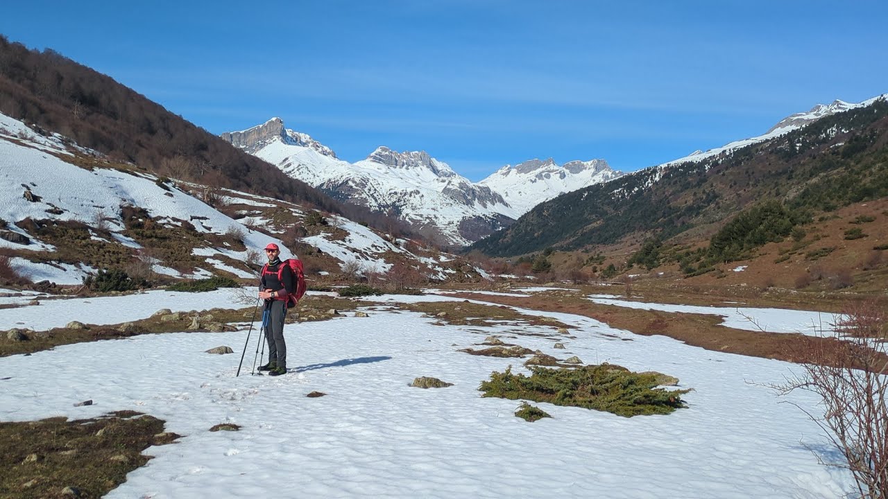 Por el valle de Guarrinza #pirineo #mountains #senderismo 