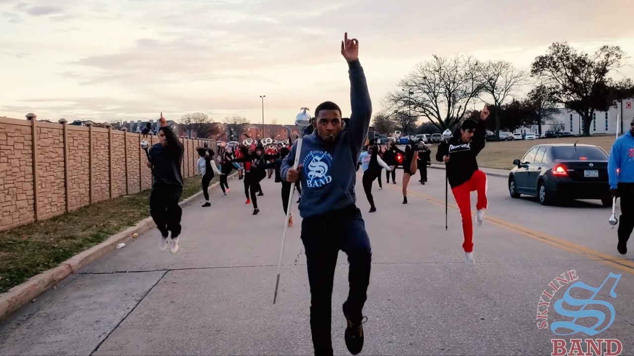Skyline Raider Band - Marching To All I want For Christmas/Santa Clause/Get Ready 2019