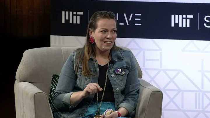 Indigenous Fellow Kristin Welch speaks with June S...