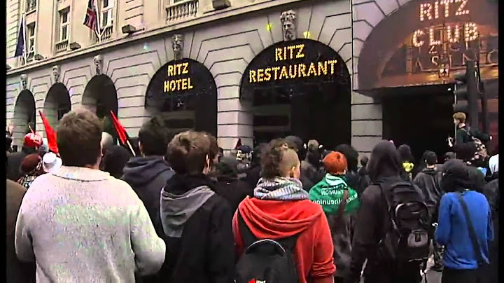 Spending cuts demo: police and protesters clash in London