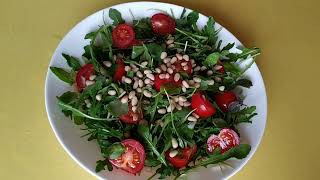 ВОЛШЕБНЫЙ САЛАТ С РУККОЛОЙ , кладезью витаминов. MAGIC SALAD WITH ARUGULA.