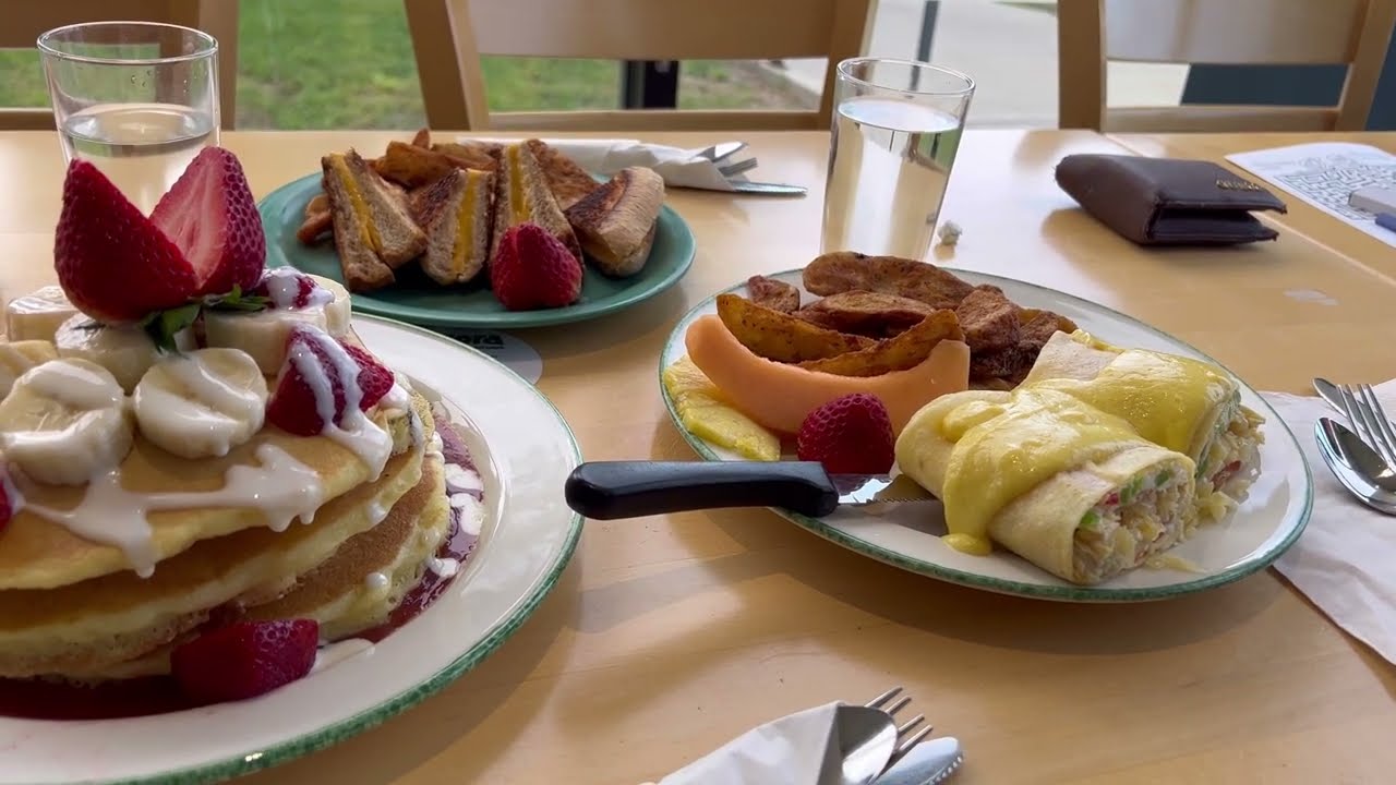 Cora breakfast and lunch 🌞| review on Cora restaurant