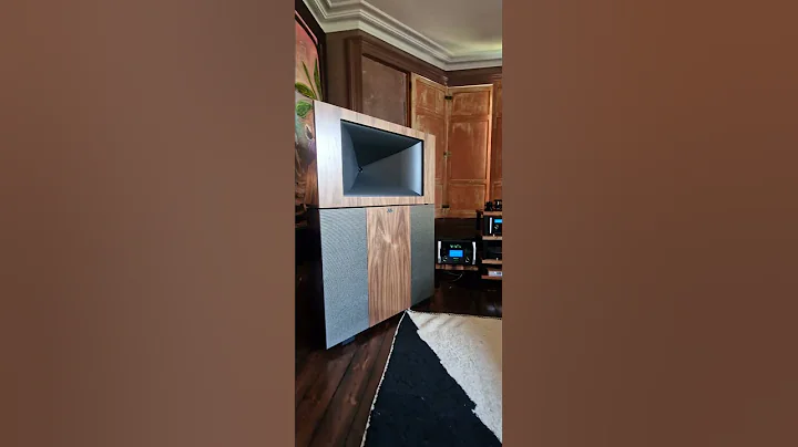 We install the Klipsch Jubilee and a big stack of McIntosh #klipsch #mcintosh