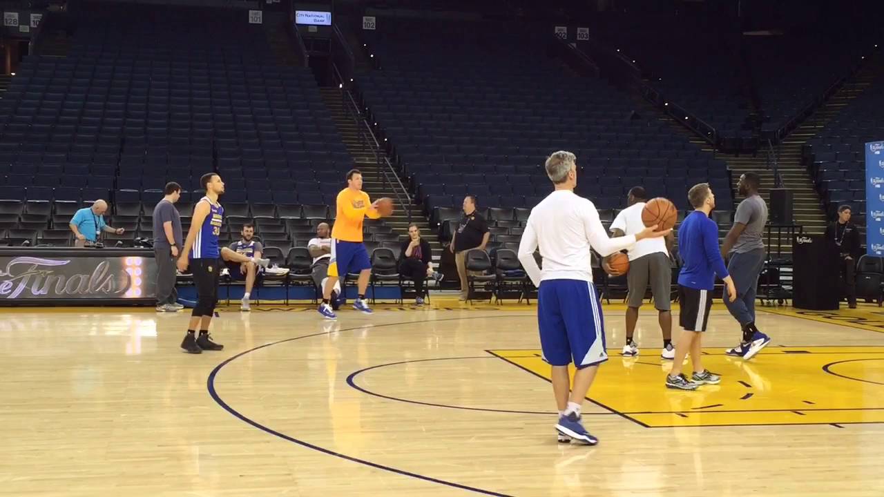 Steph Curry Practices Shooting For NBA Finals in 2016 - YouTube
