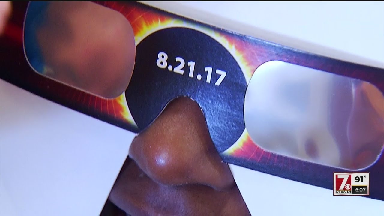 Eye dangers for kids during solar eclipse