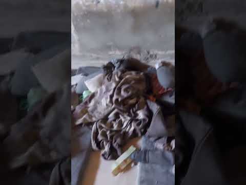عم احكي وأنا مقطوع نفسي الأدرينالين مرتفع بهالمكان عشت فترة من حياتي وكانت صعبة وما بتنتسى مارح إنس