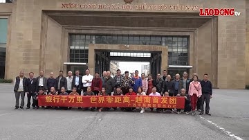 Đoàn khách du lịch Trung Quốc đầu tiên qua cửa khẩu Quốc tế Móng Cái