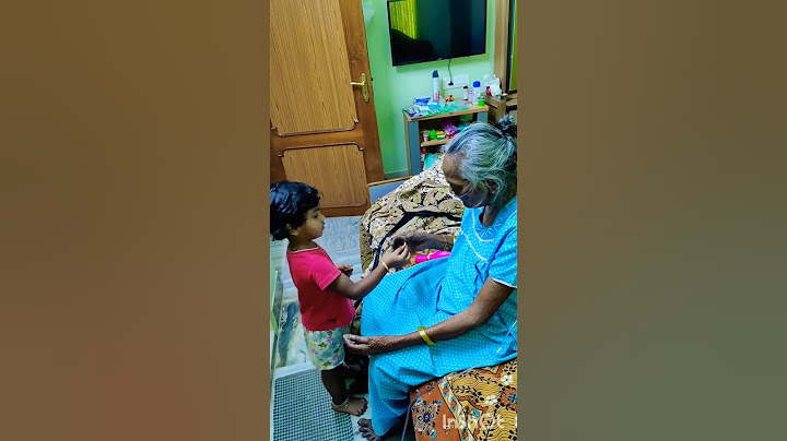 How cute both are..My daughter is giving her food to my grandmother #grandmotheranddaughter #ytshots