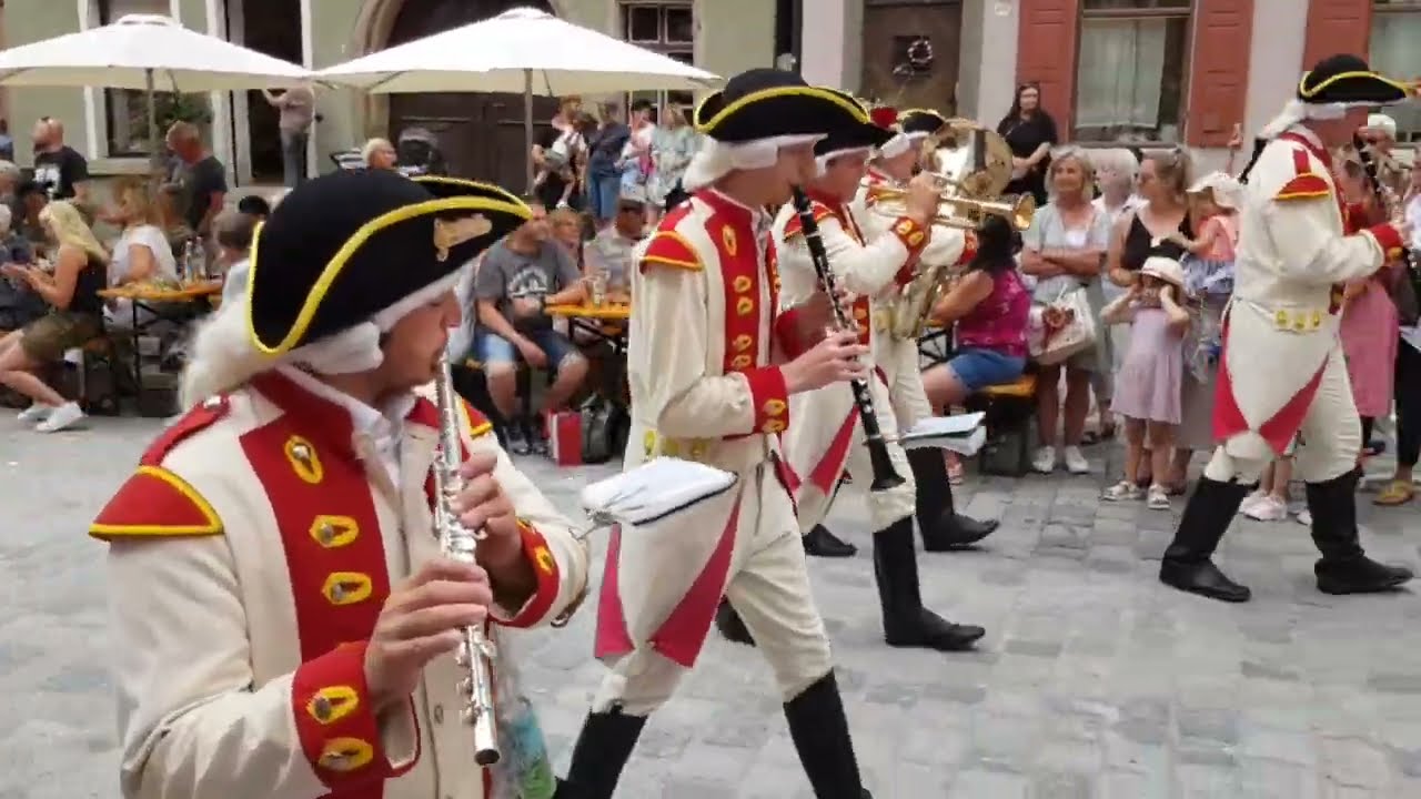 Dinkelsbühler Knabenkapelle Aussch. Historischer Umzug/Einmarsch Richtung Schießwasn 17. Juli 2023