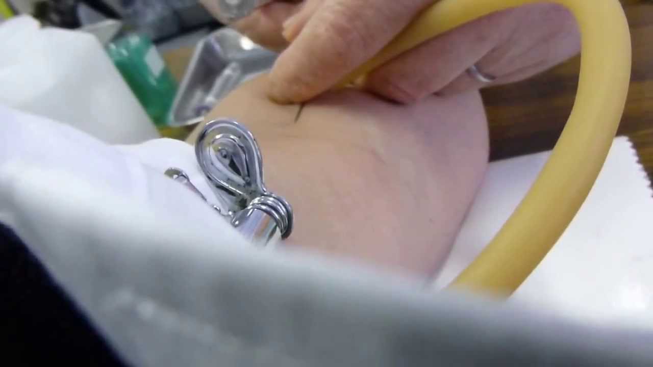 検診の為に採血 13 4 24 Youtube