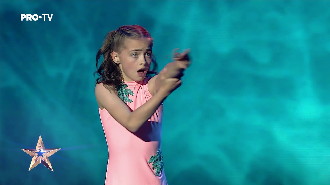 ⁣La doar 9 ani, dă dovadă de multă precizie și îndemânare | Nikol Varga - Românii au Talent