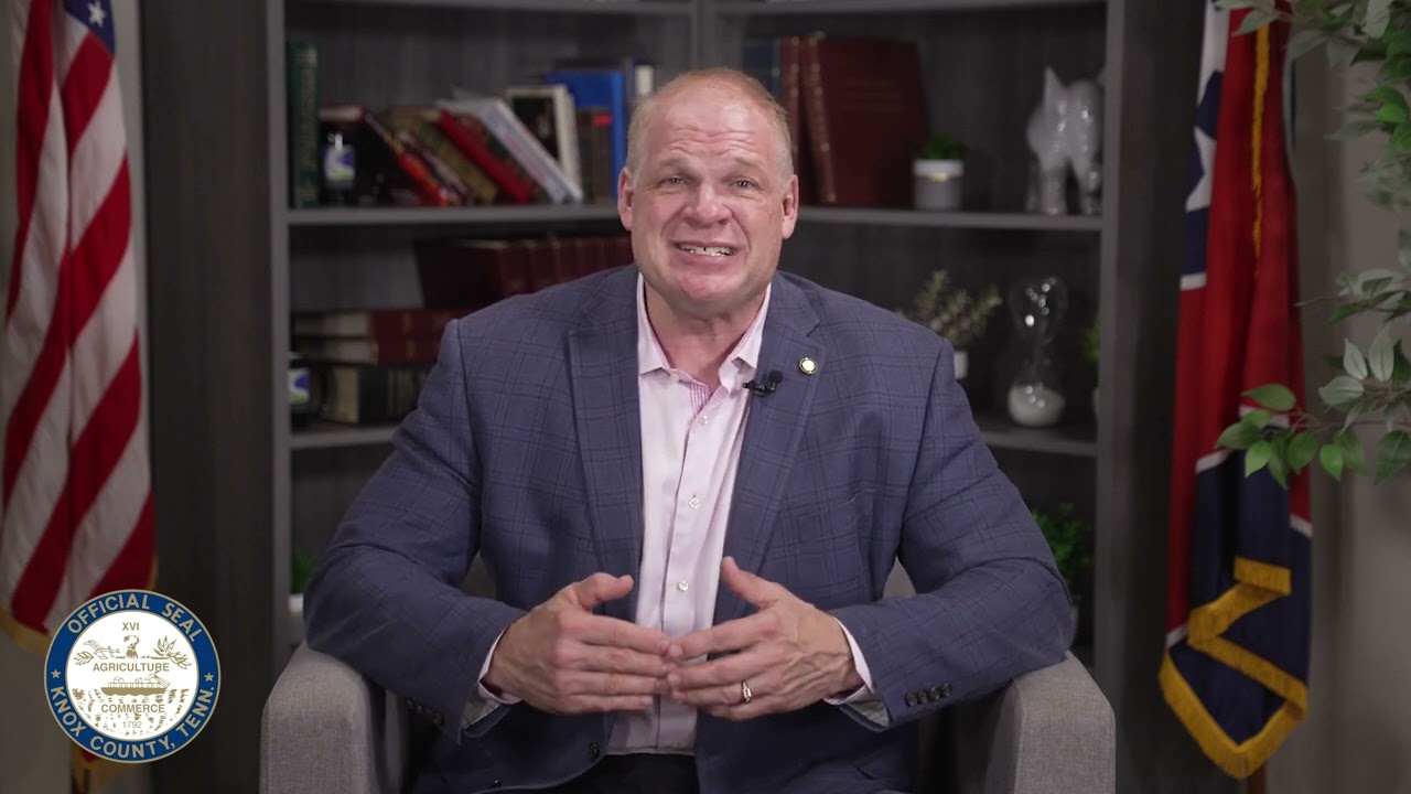 Еженедельный брифинг мэра округа Нокс Гленна Джейкобса