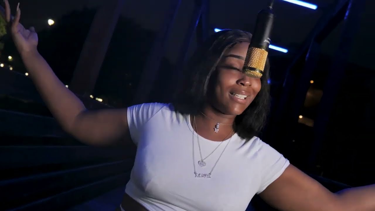 Drop Da Mic - Leo Coleman X Big Mama