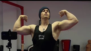 Journey to being Shredded Episode 1: Shoulders and Bis