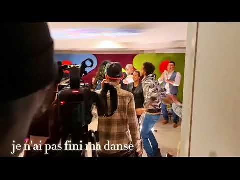 je n'ai pas fini ma danse "ዡ ኔ ፓ ፊኒ ማ ዳንስ" ሳዕስዒተይ ኣይወዳእኩን!