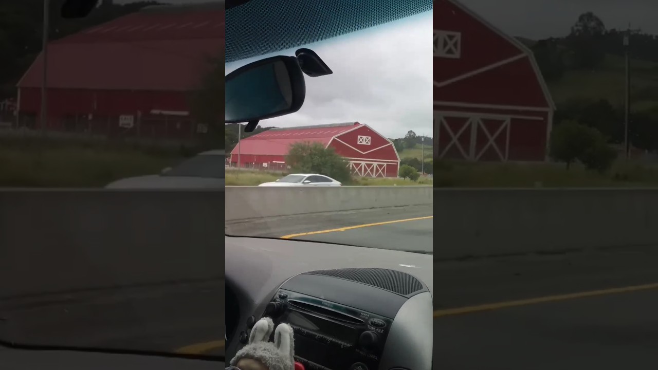 101 Red Barn Flea market in Prunedale, California