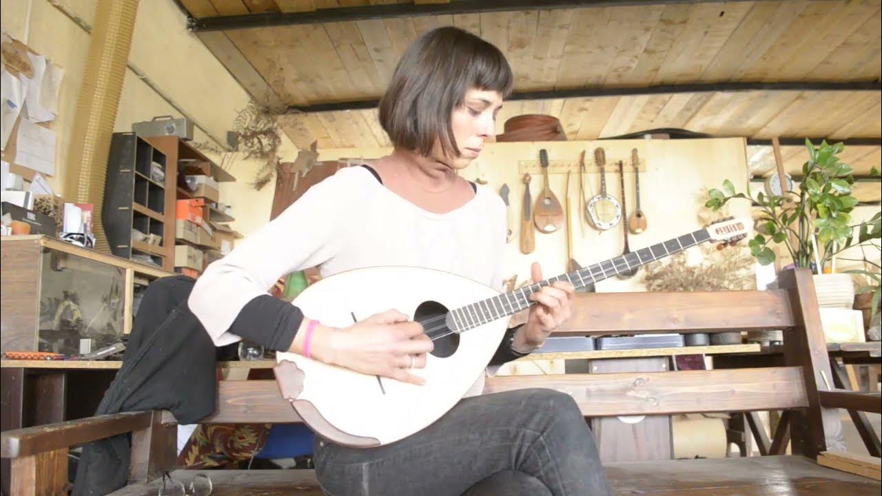 left handed bouzouki made by Ageliki Lyssa sound sample YouTube