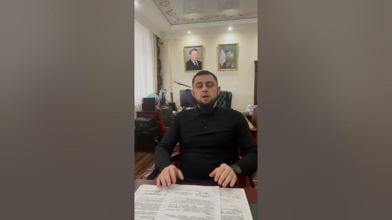 Телохранитель дудаева. Ахмед дудаев родственник джохара дудаева или нет. 1995 чечня джохар дудаев. Ахмед дудаев родственник джохара дудаева или нет. Дудаев джохар чечня.