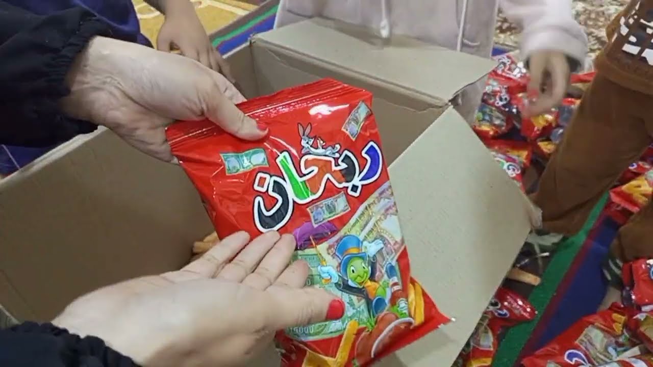 فتحنا كارتون كامل جبس ابو الهدايا 🎁طلعت هديه غير متوقعه 😱حماس الجهال يقره 1000