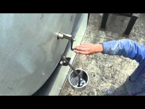 KVM Bitumen tank sampler - YouTube