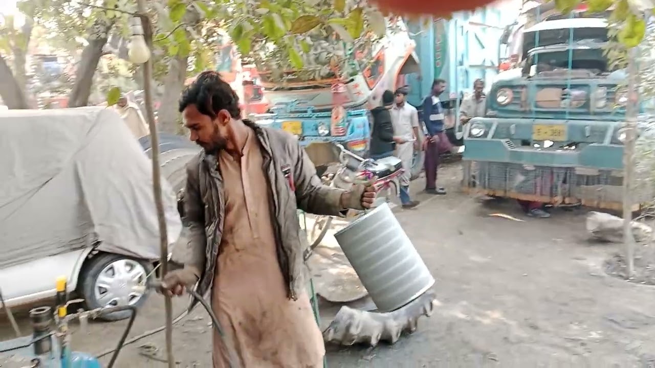 Air filter cleaning 🧼 with air pressure 