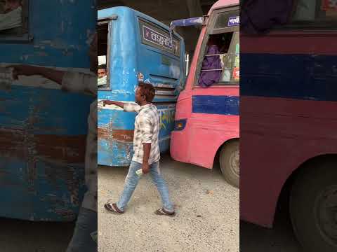 الزحام في بنغلاديش مشاهد لا تصدق