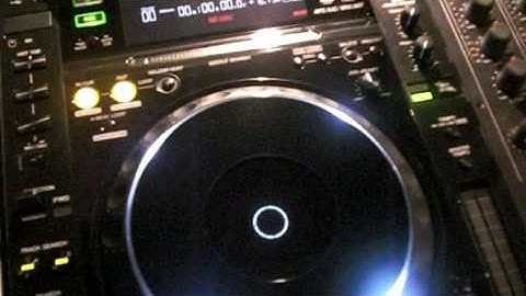 Pioneer CDJ 2000 1st Boot