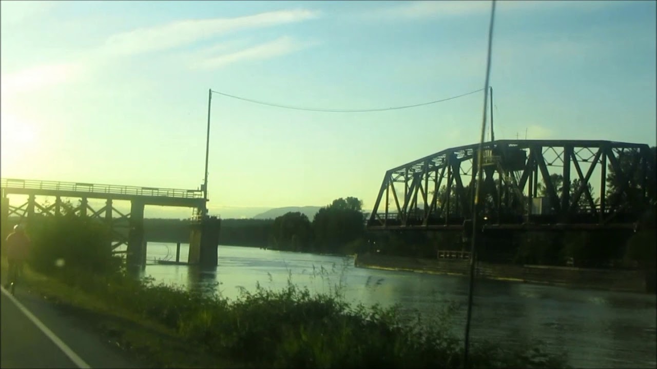 Short visit Burnaby Fraser Foreshore Park+ Cactus club and a drive