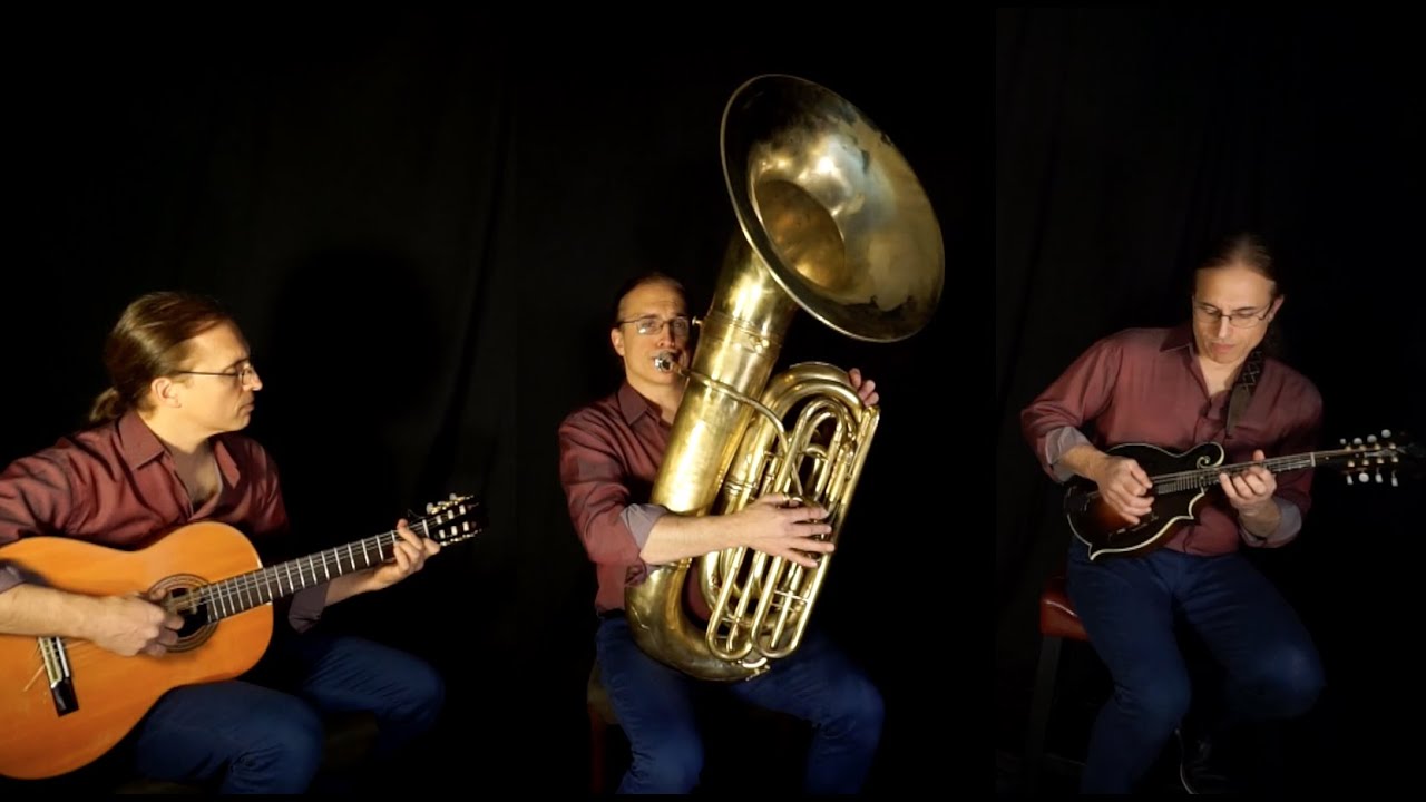 Sous le ciel de Paris - Peter Fand: Tuba, Mandolin and Guitar