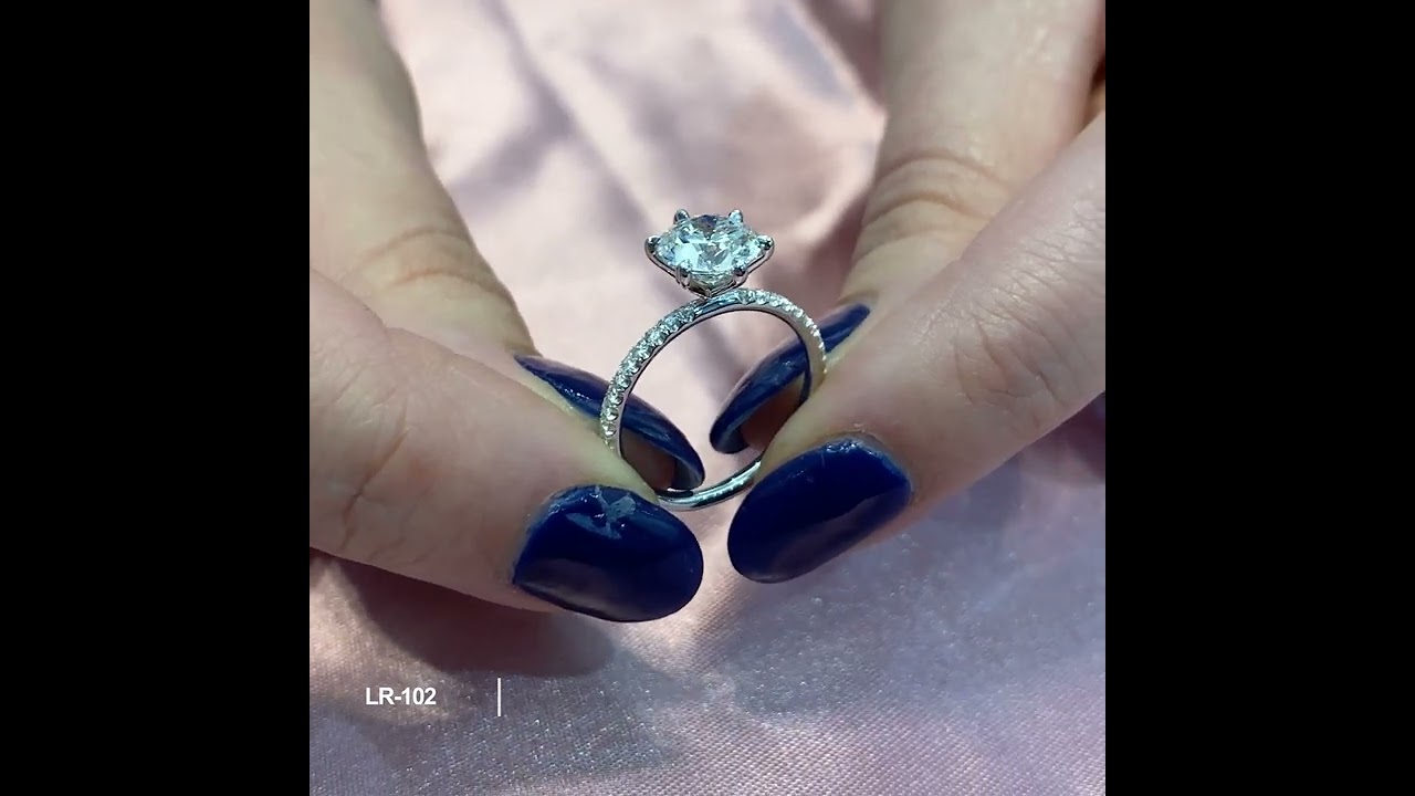 1.60 carat Round Lab Grown Diamond Engagement Ring