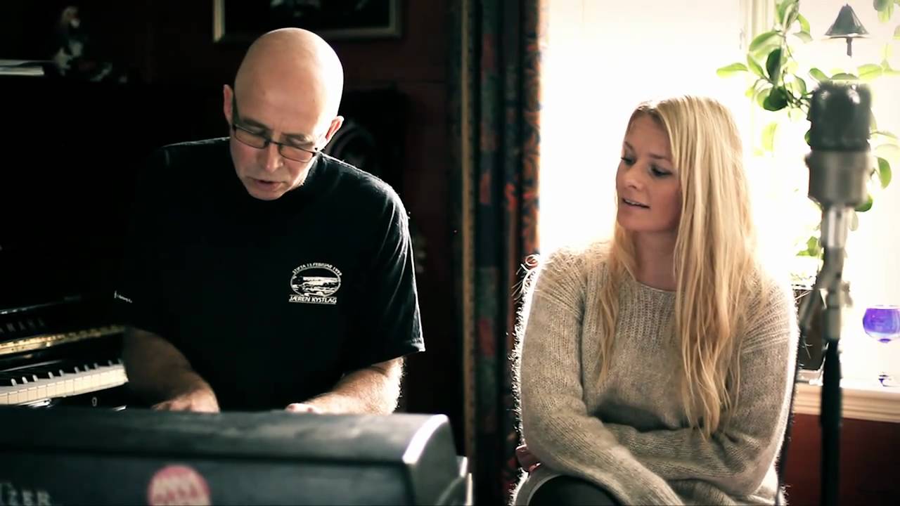 Månesyll & Tonegull