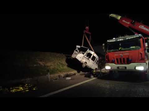 Tragedia tra Cerignola e Candela: si ribalta autobus, muoiono 4 suore e altri 9 feriti