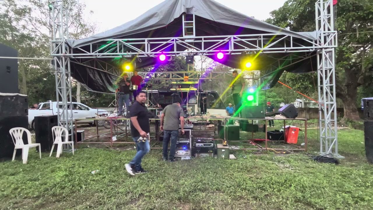 Emperador de Los Teclados en Vivo 